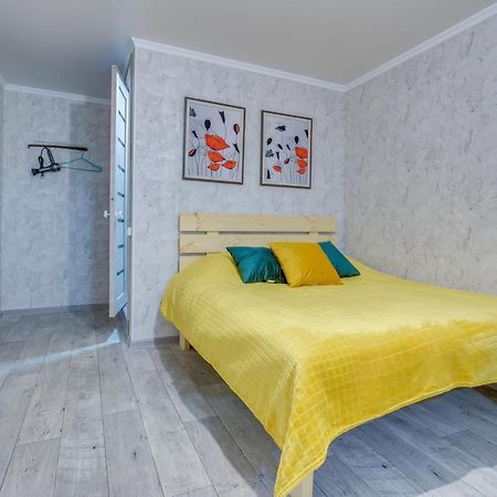 Yourhouse На Розыбакиева Утепова Недалеко От Меги Almatý Exterior foto
